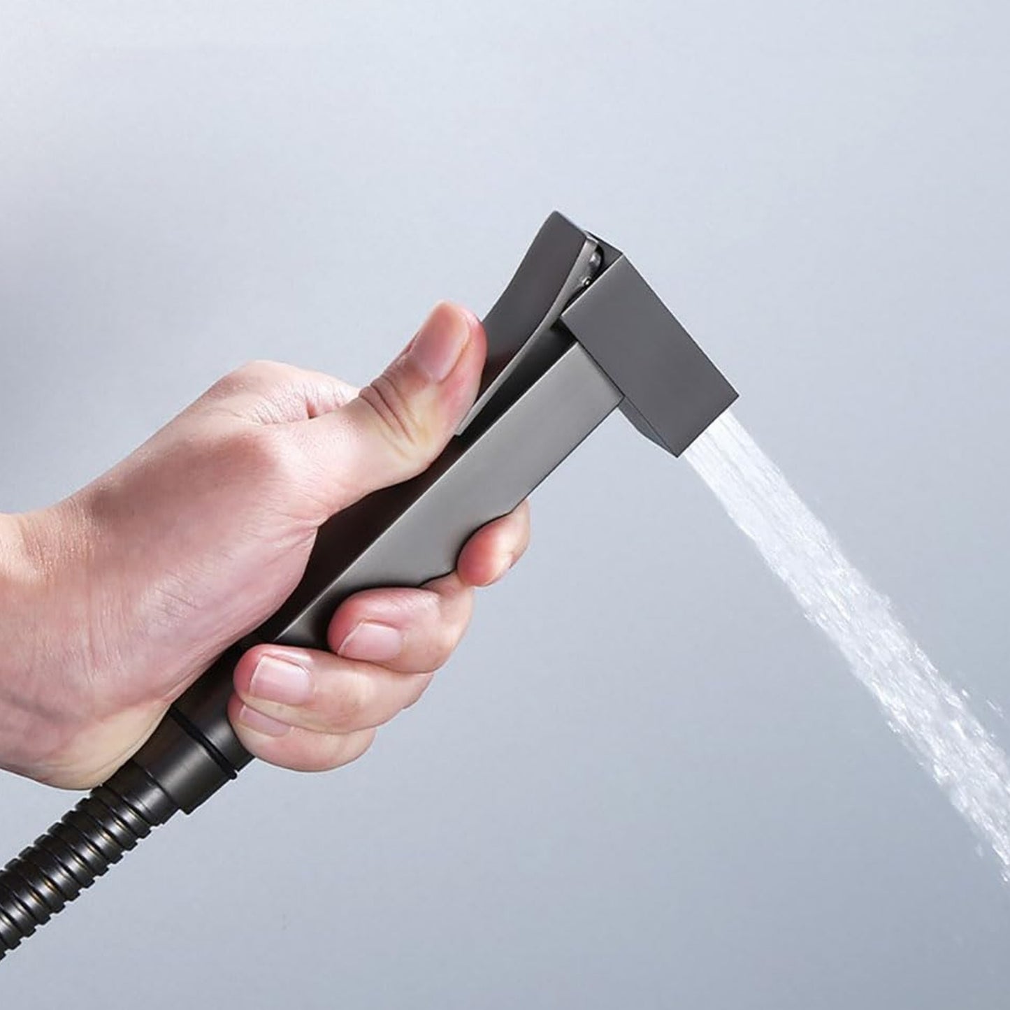 ROBINET TOILETTE MODERNE