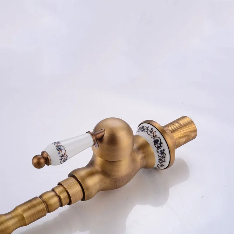 Robinet de lavabo Doré