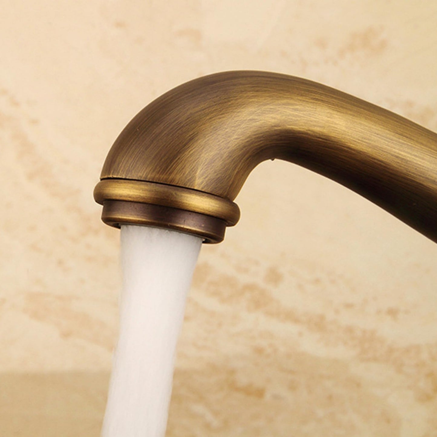 Robinet De VASQUE Modéle Classique